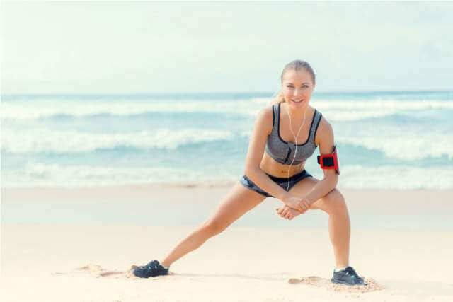 fitness-women-beach