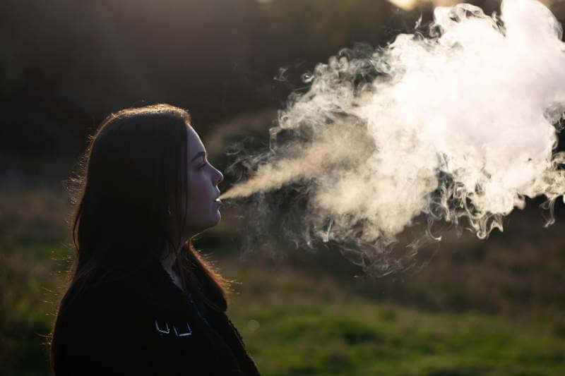 vape-nature-girl-smoke-forest