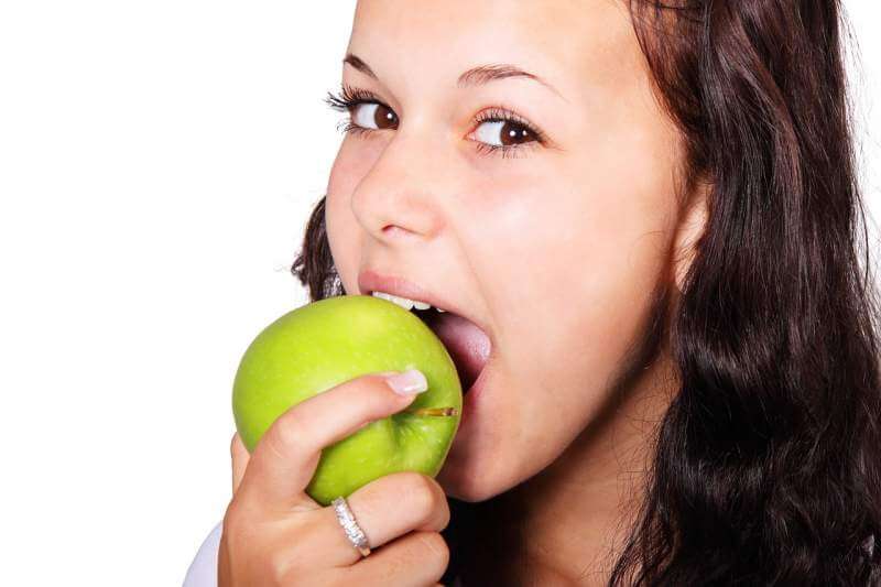 apple-bite-diet-eat-face-female