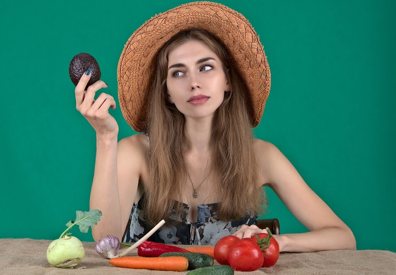 diet-healthy-eating-vegetables-girl-